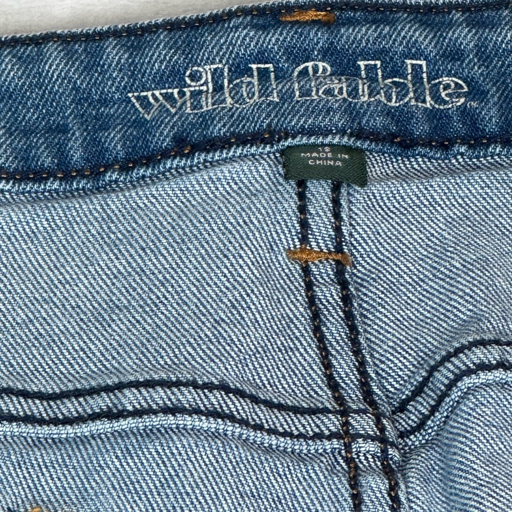 WILD FABLE Crochet Hem High Rise Jean Short Womens Size 18 - Picture 4 of 9